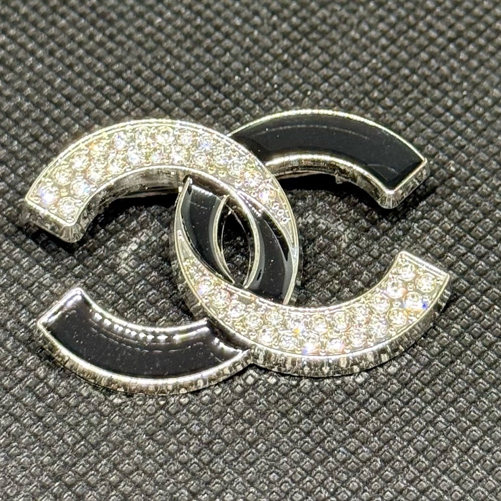 Beautiful Brooch– NWOT 💎 - Picture 5 of 8